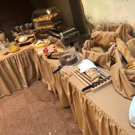 فندق Platamon Centrale بلاتامونيس