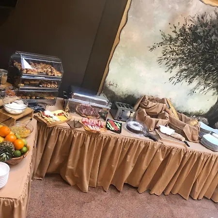 Platamon Centrale فندق