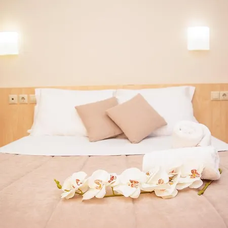 Platamon Centrale Hotel 2*